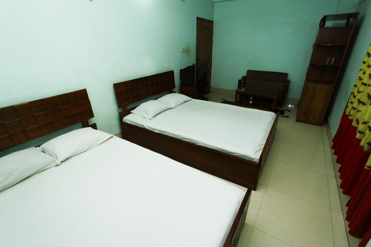 Hotel Star Park Dakhin Kattali Habitación foto