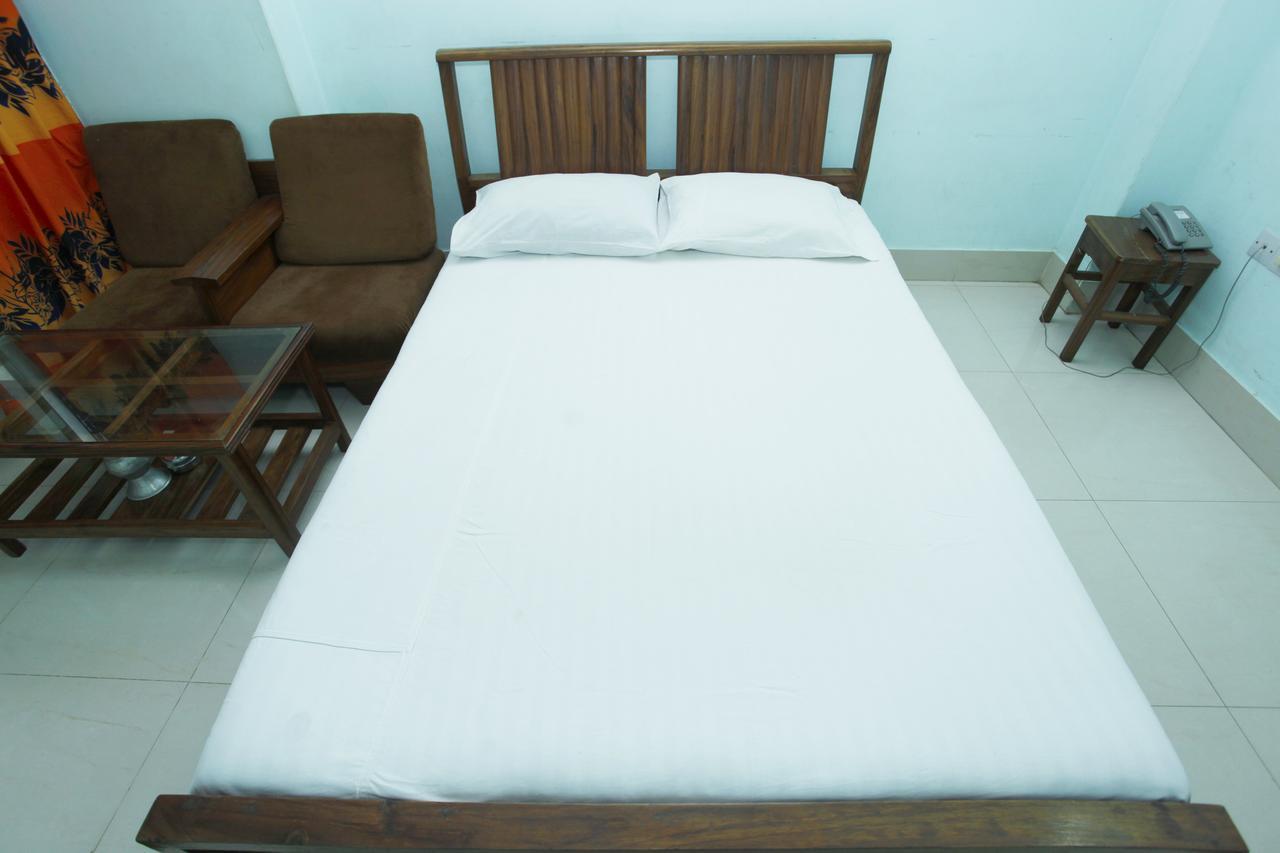 Hotel Star Park Dakhin Kattali Habitación foto
