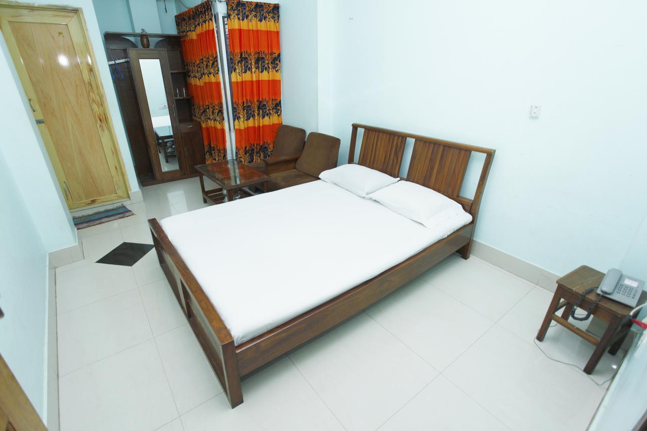 Hotel Star Park Dakhin Kattali Habitación foto