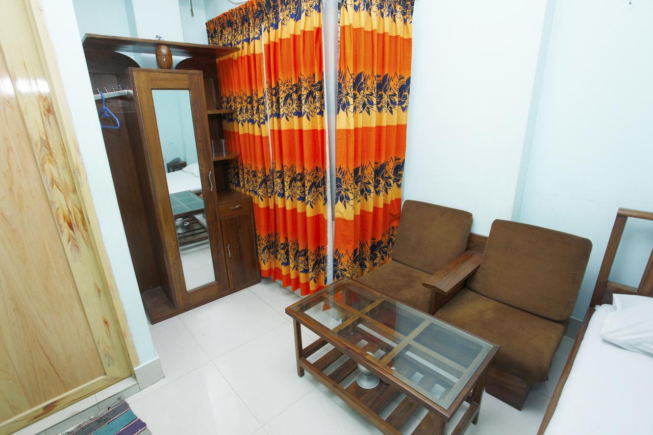 Hotel Star Park Dakhin Kattali Habitación foto